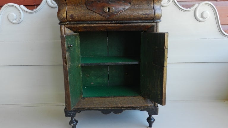 A Miniature Cabinet