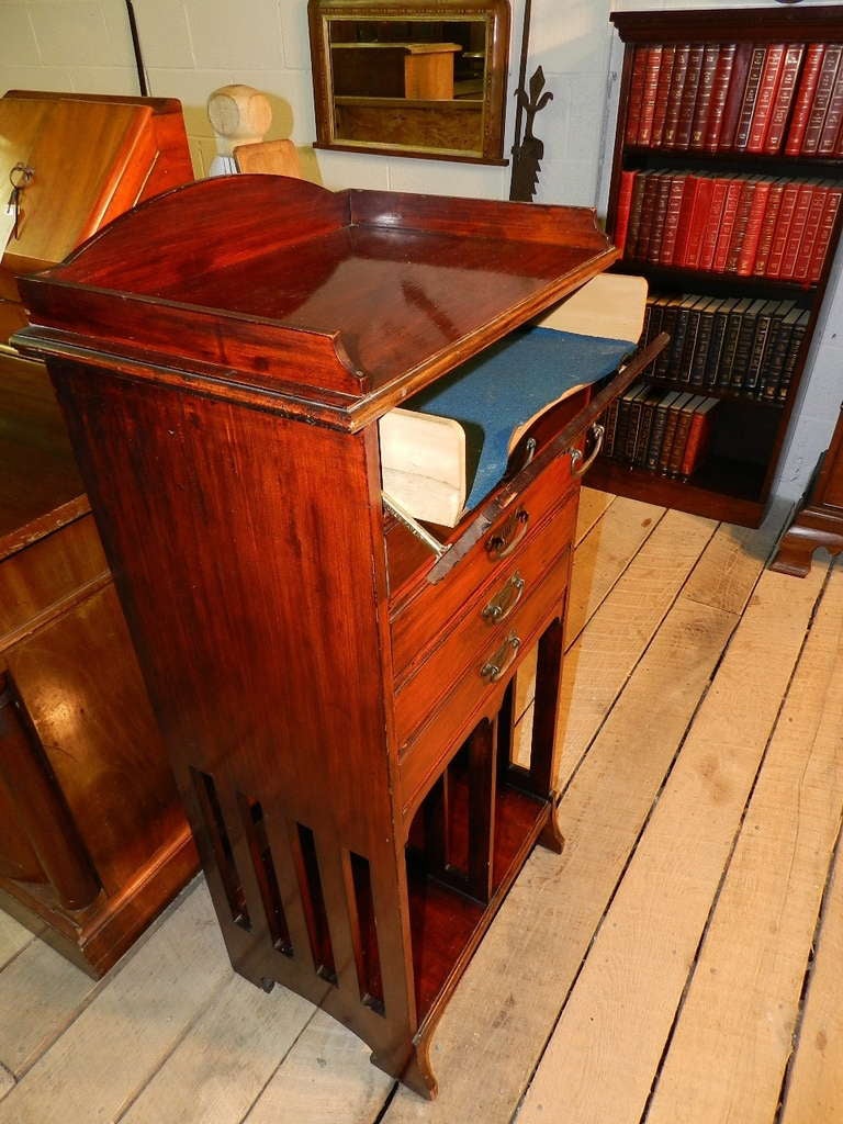 Music Chest In Excellent Condition In Millwood, VA