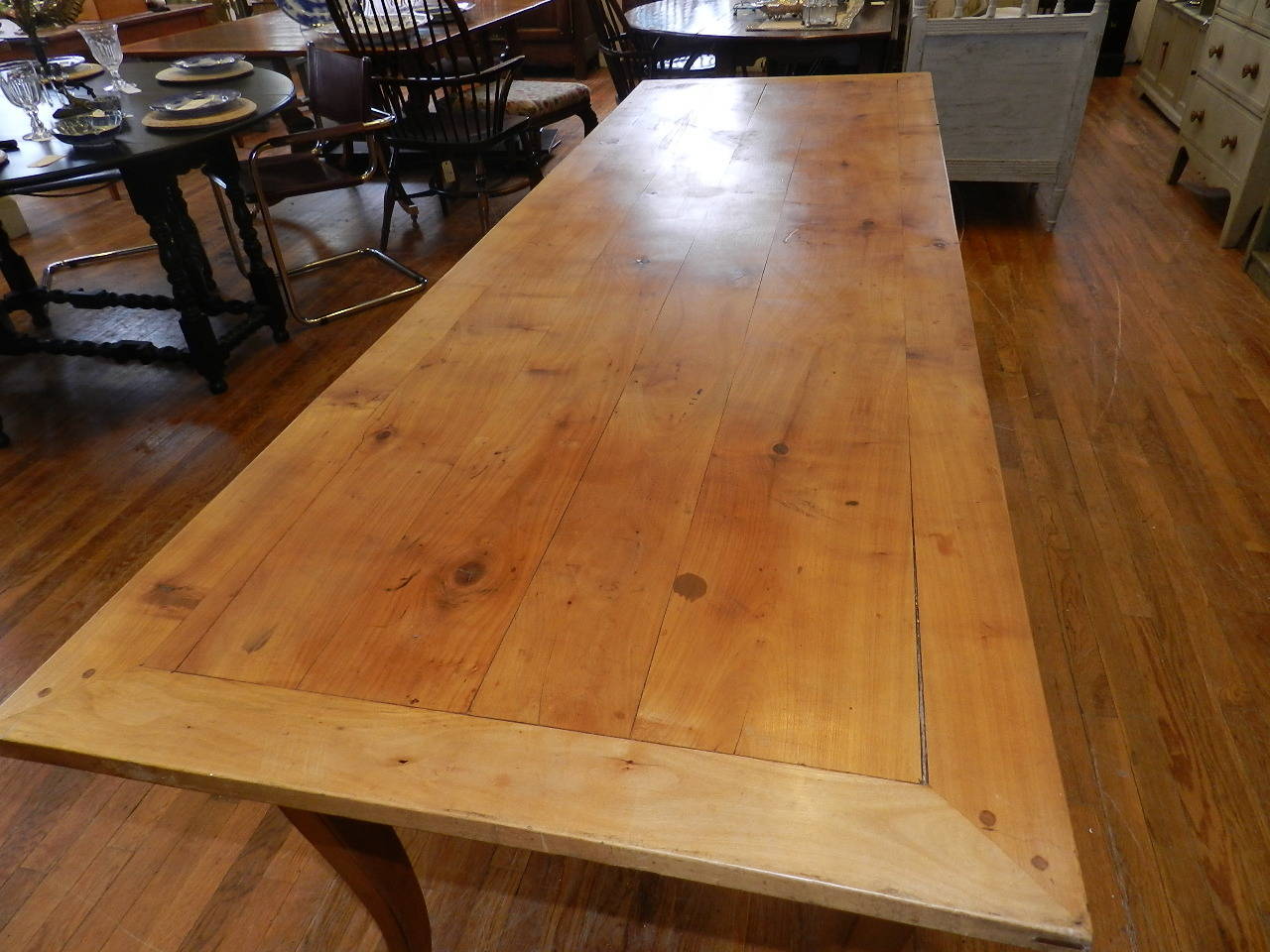 French Cherry Table with Extensions In Excellent Condition In Millwood, VA