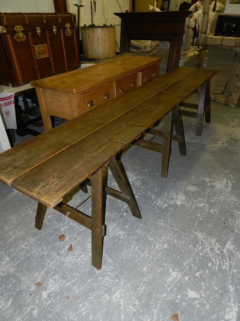 Pine Trestle Table In Good Condition In Millwood, VA