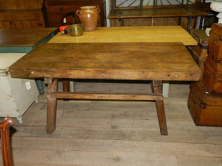 Antique Chestnut Work Table In Excellent Condition In Millwood, VA