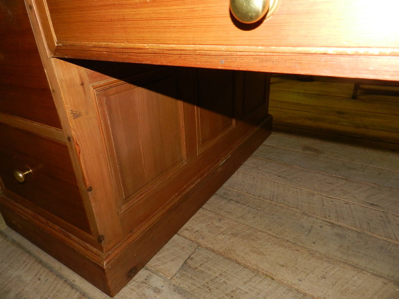 Early 20th Century Pine Twin Pedestal Partners Desk