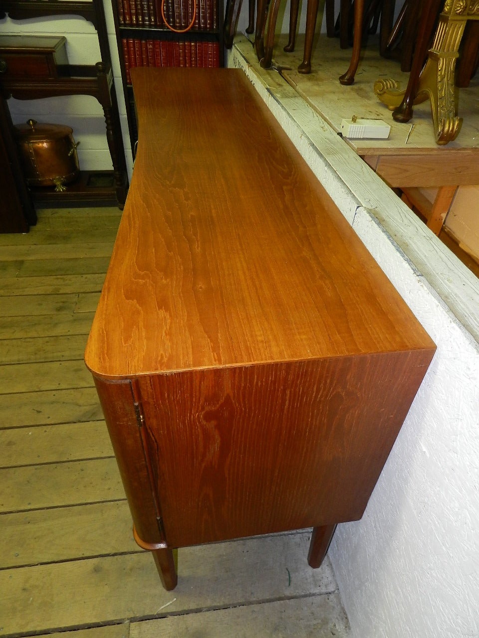 Mid-Century Laurel Concave Fronted Sideboard 3