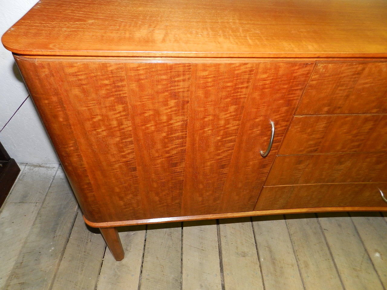 Mid-Century Laurel Concave Fronted Sideboard 1