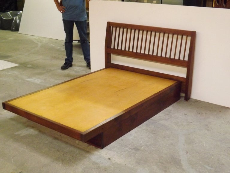 Mid-Century Modern George Nakashima Queen Size Slat Back Bed For Sale