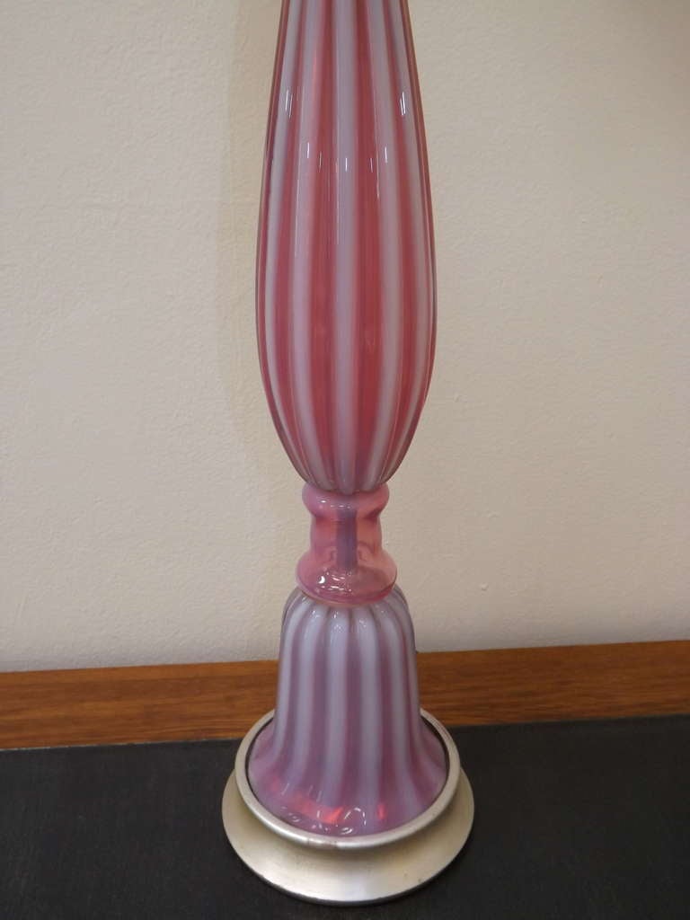 Italian Seguso Table Lamps in Opalescent Pink Glass For Sale