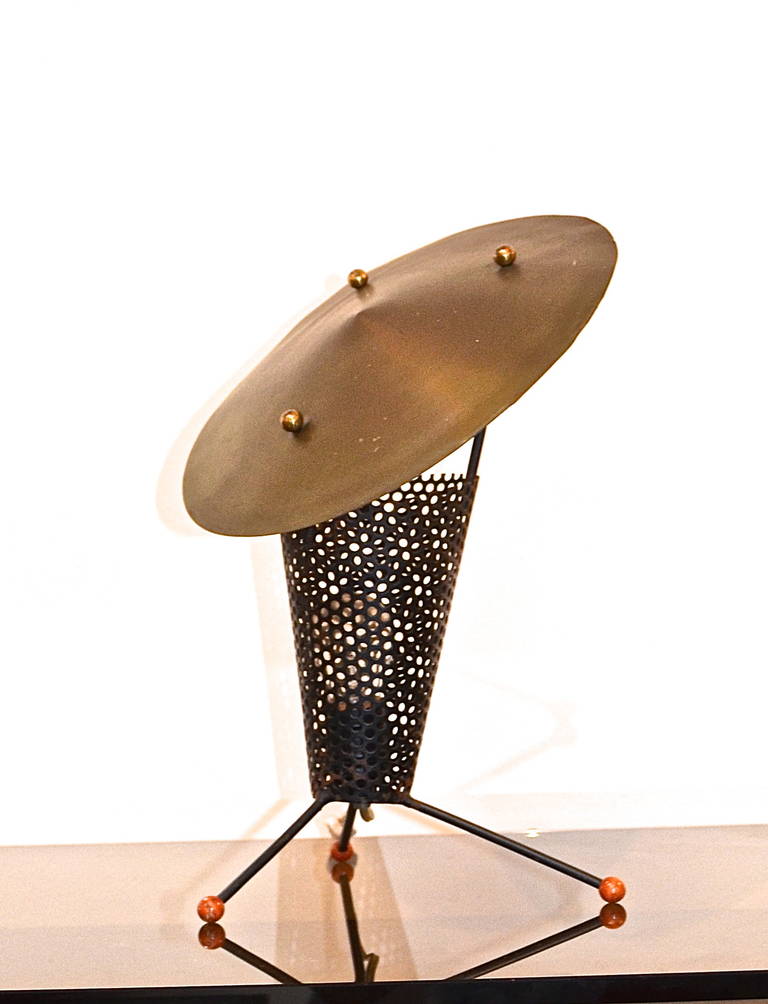 A whimsical table lamp.
Provenance- Barry Friedman, Marcel Breuer 