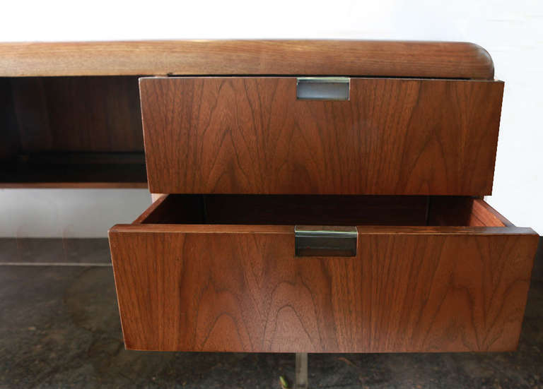 Walnut and Lucite Desk For Sale 2