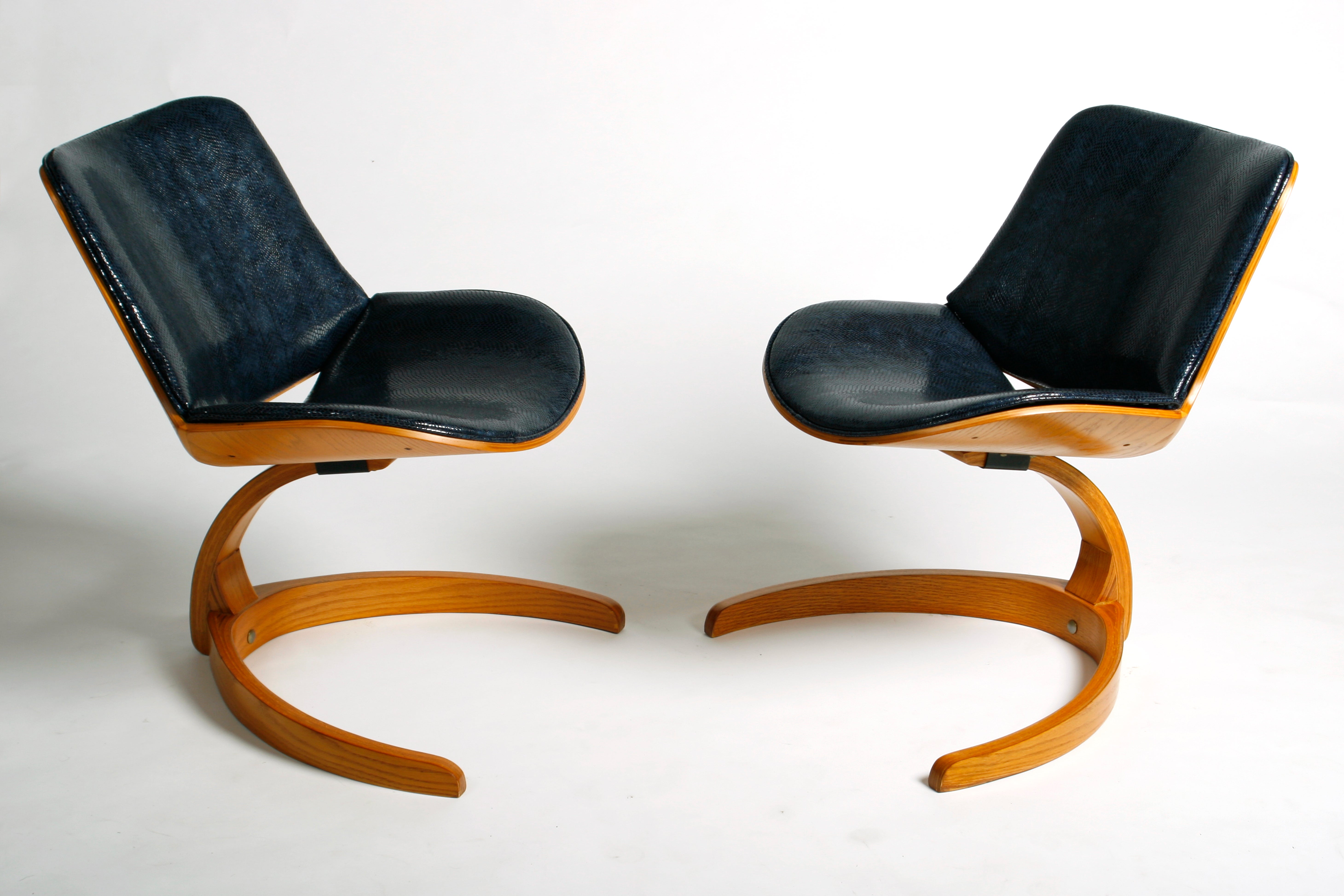 Pair of George Mulhauser Plycraft Lounge Chairs For Sale