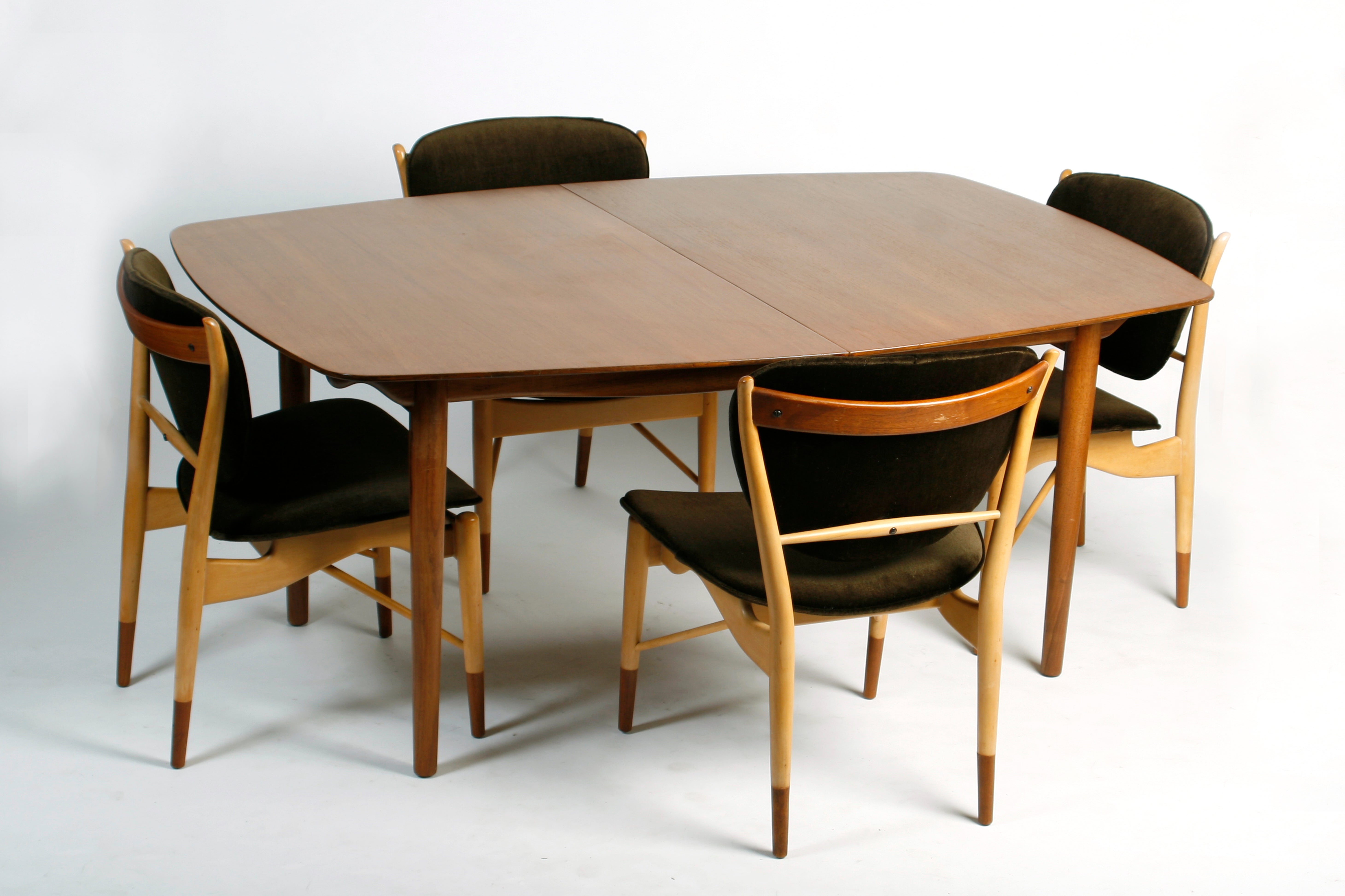 Finn Juhl for Baker Dining Table and Four Chairs