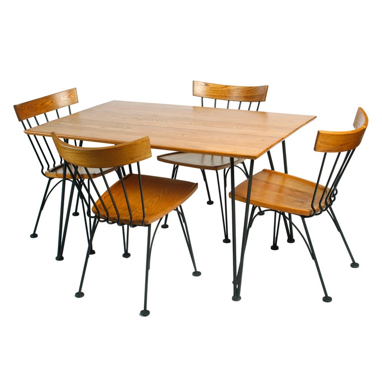 Russel Woodard Patio Dining Table and Chairs For Sale