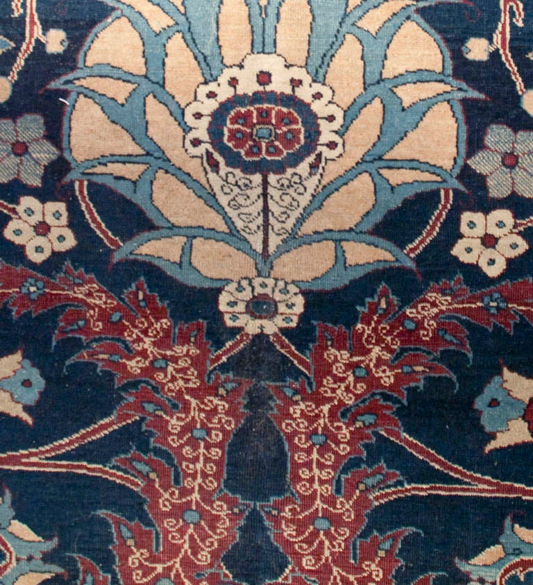 19th Century Persian Doroksh Carpet In Excellent Condition For Sale In Chicago, IL