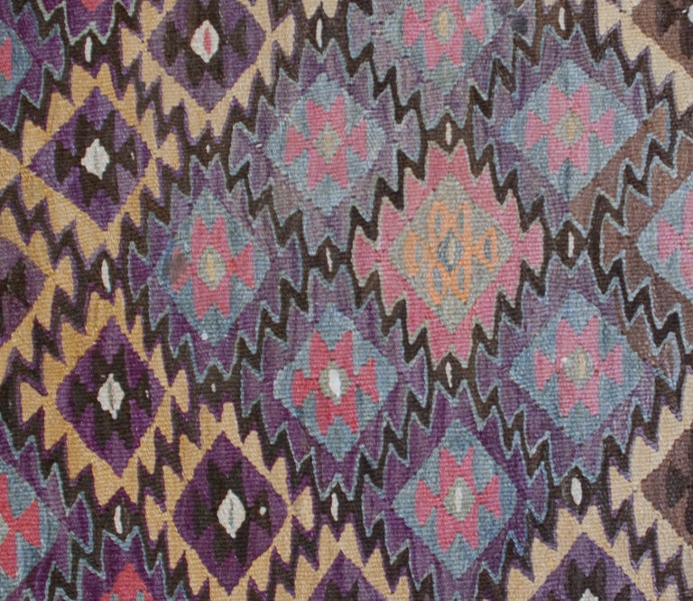 Persian Qazvin Kilim Carpet Runner In Excellent Condition For Sale In Chicago, IL
