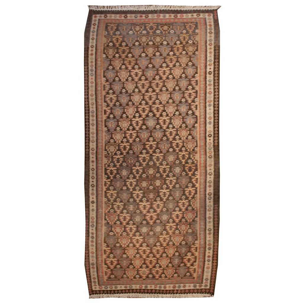 Tapis de couloir Kilim Qazvin du début du XXe siècle