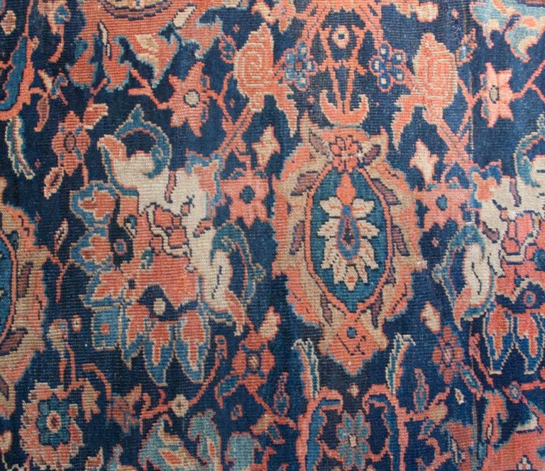 19th Century Persian Sultanabad Carpet In Excellent Condition For Sale In Chicago, IL