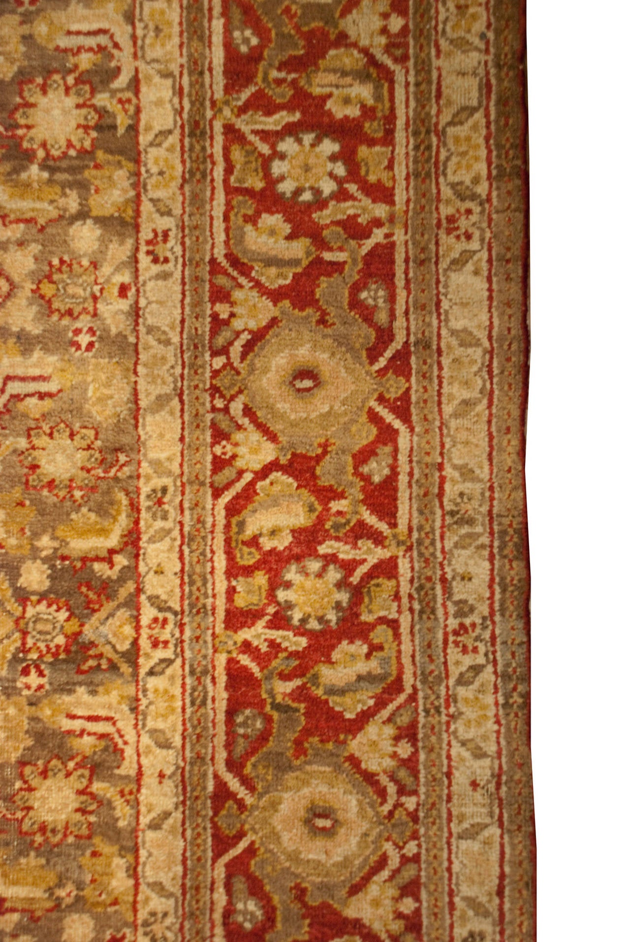 Early 20th Century Tabriz Rug In Good Condition In Chicago, IL