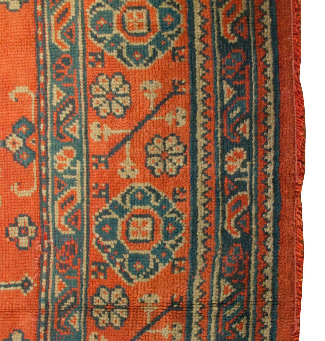 Early 20th Century Turkish Oushak Rug In Excellent Condition In Chicago, IL