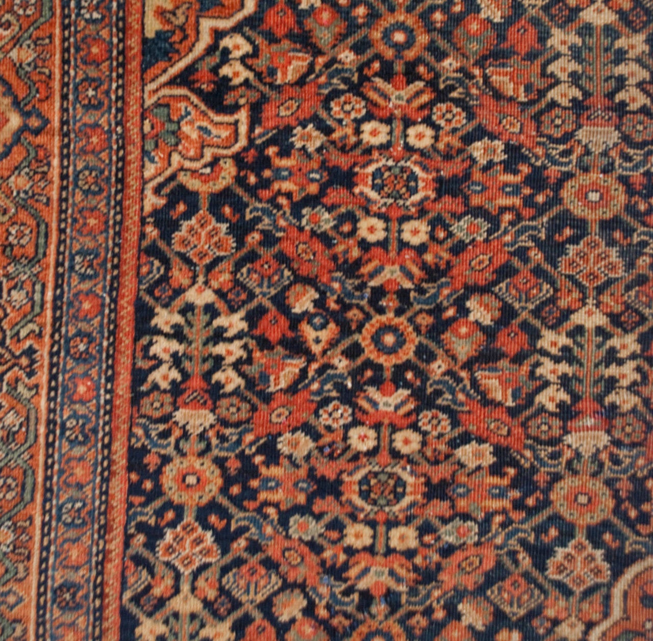 Early 20th Century Sarouk Farahan Rug In Excellent Condition For Sale In Chicago, IL