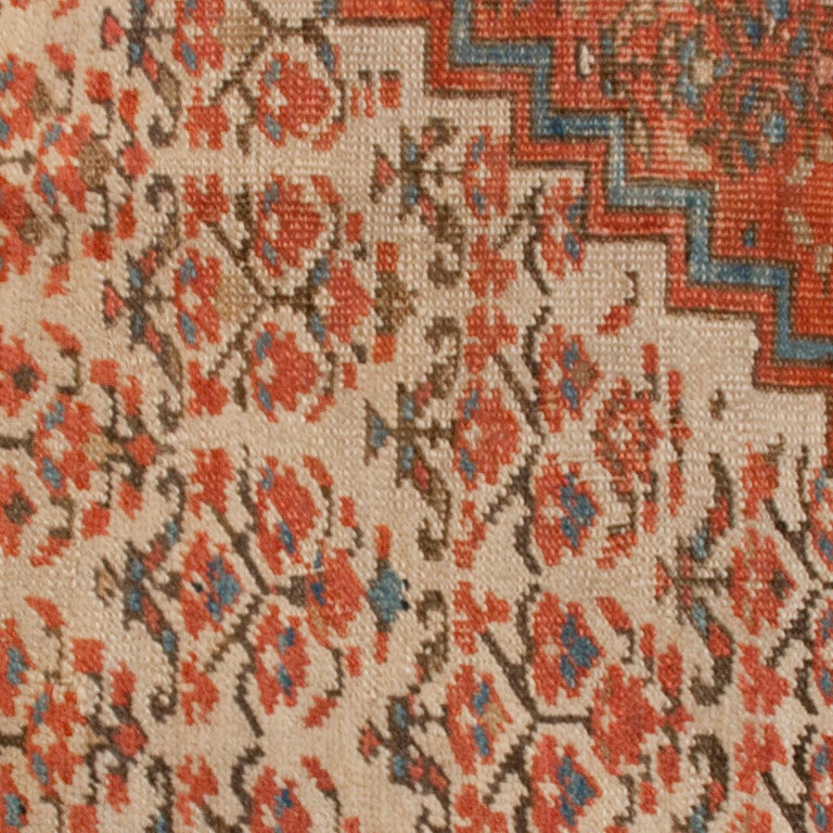 Persian 19th Century Bakhshayesh Carpet For Sale