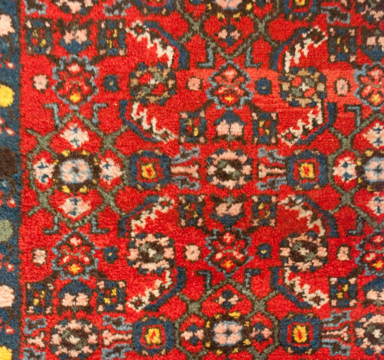 Early 20th Century Persian Hossein Abad Runner In Excellent Condition In Chicago, IL