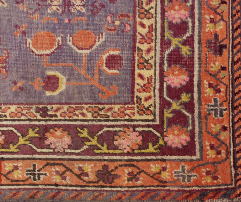 Antiker Khotan-Teppich (Chinesisch) im Angebot