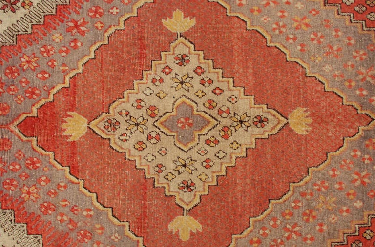 Antique Central Asian Samarkand Rug In Excellent Condition For Sale In Chicago, IL