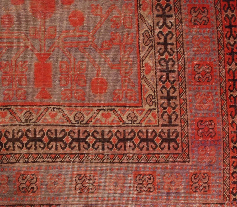 Antique Central Asian Khotan Rug In Excellent Condition In Chicago, IL