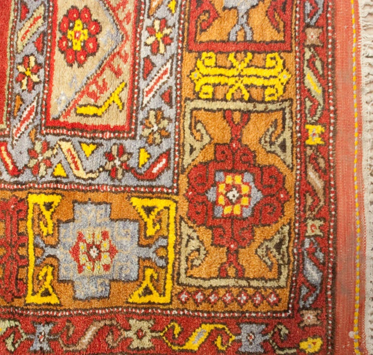 Early 20th Century Turkish Prayer Rug In Excellent Condition In Chicago, IL