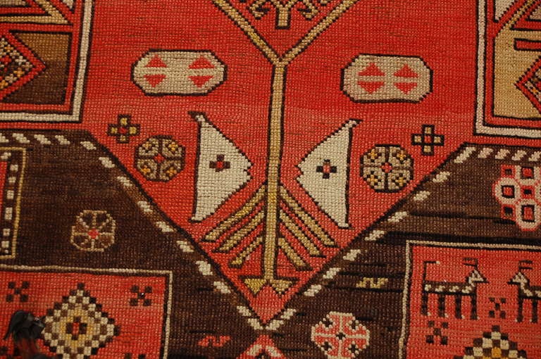 Late 19th Century Karebak Rug In Excellent Condition For Sale In Chicago, IL