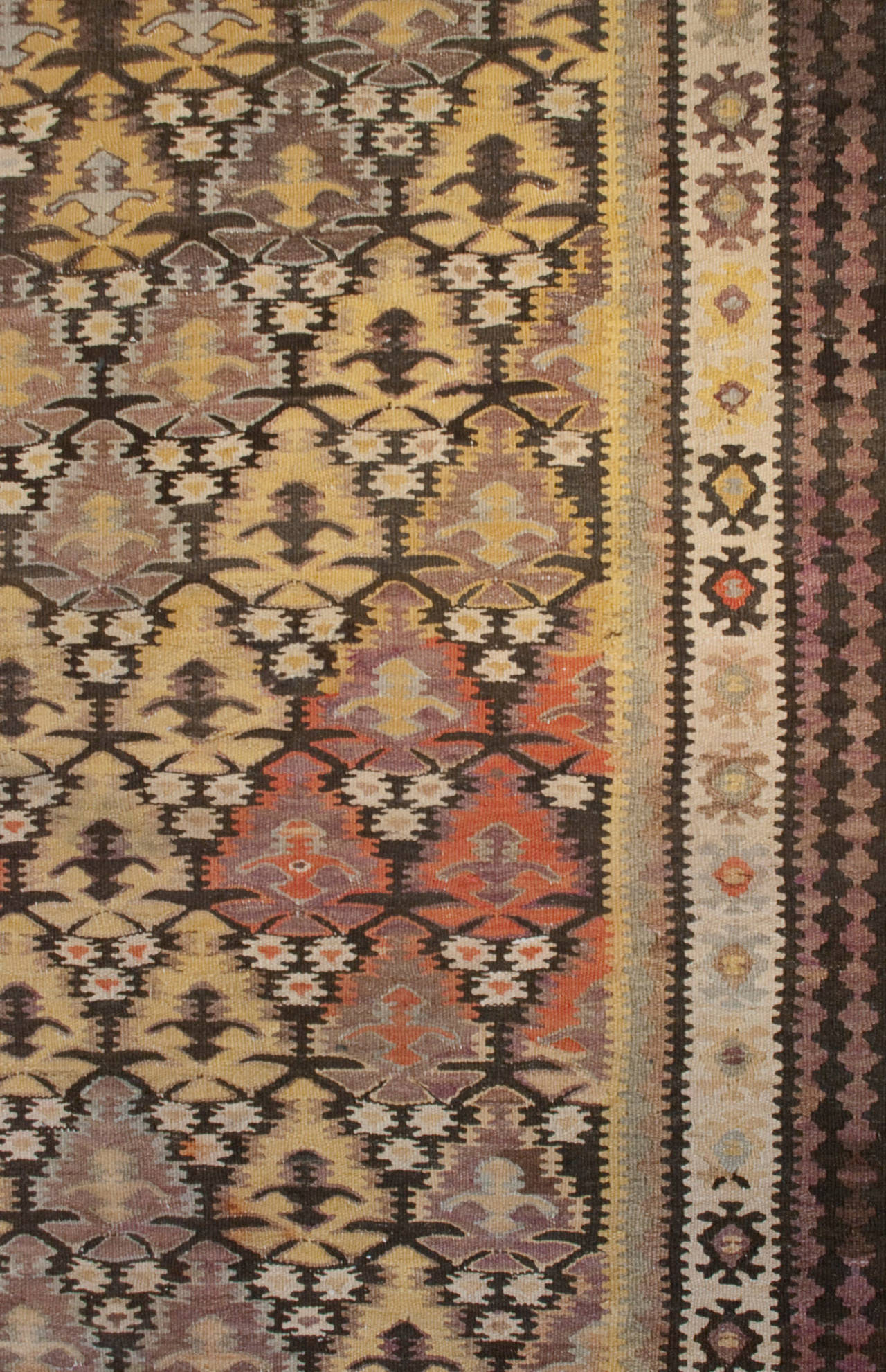 Early 20th Century Qazvin Kilim Runner In Excellent Condition In Chicago, IL