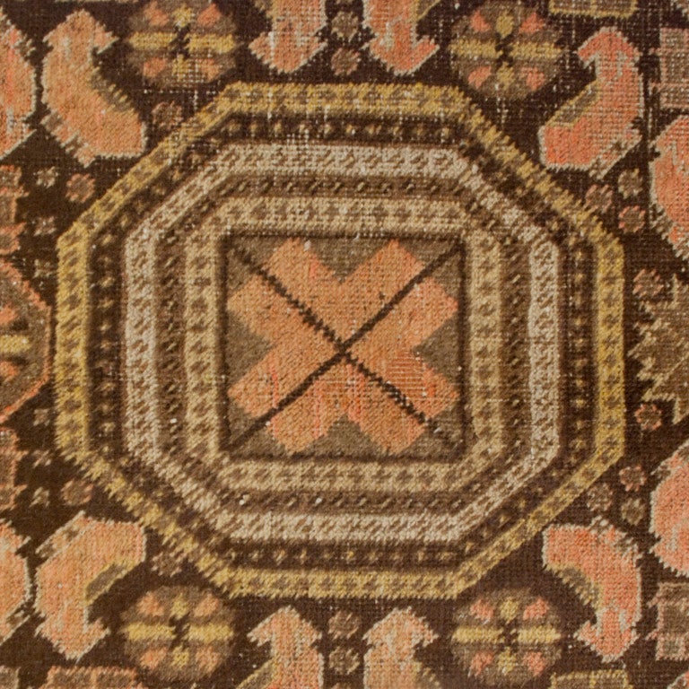 Zentralasiatischer Khotan-Teppich aus dem 19. Jahrhundert (Turkestan) im Angebot