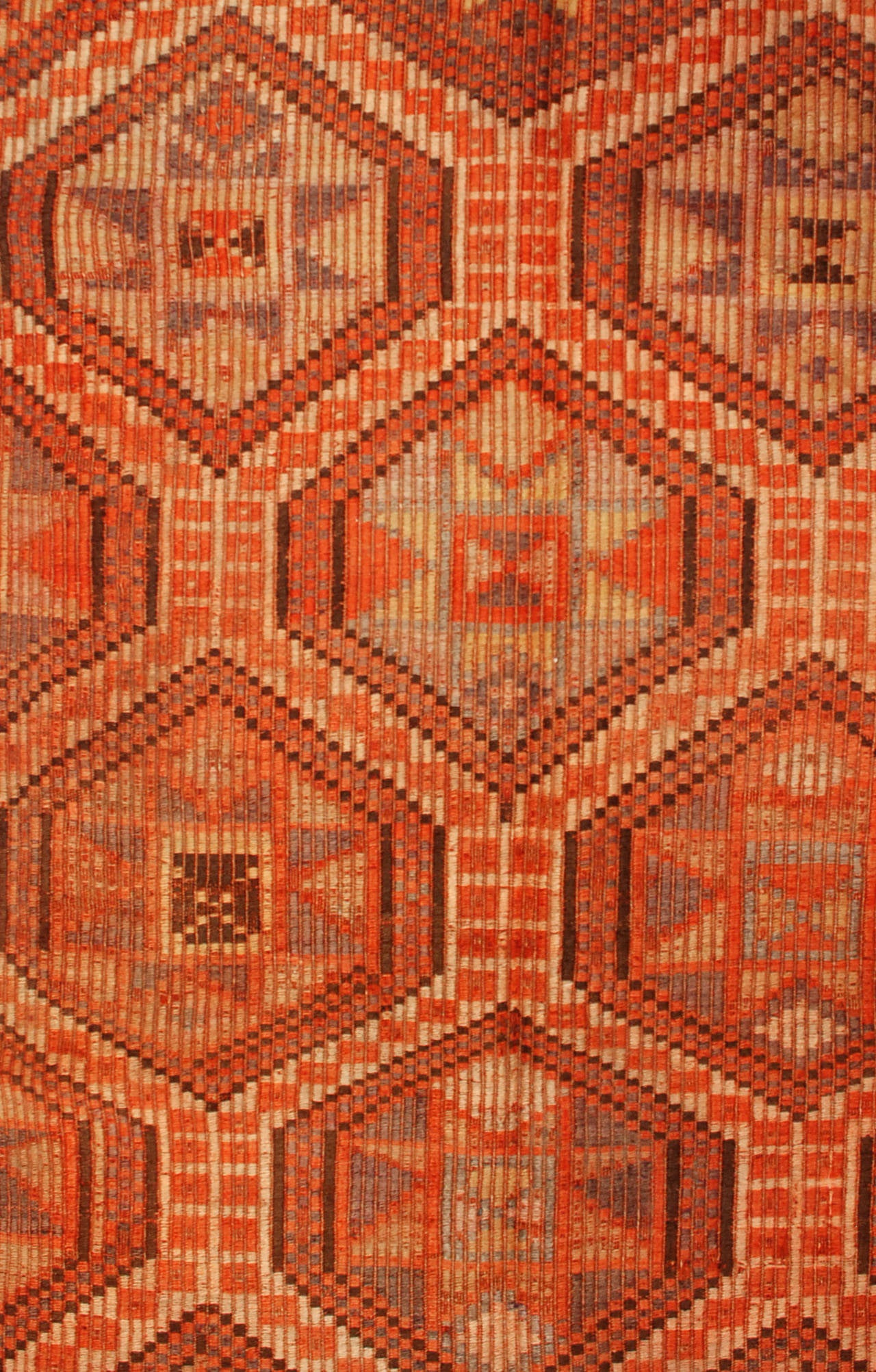 Tapis turc Verneh Kilim du milieu du 20e siècle avec un motif d'étoile à huit branches sur toute la surface et de multiples bordures géométriques complémentaires à chaque extrémité.