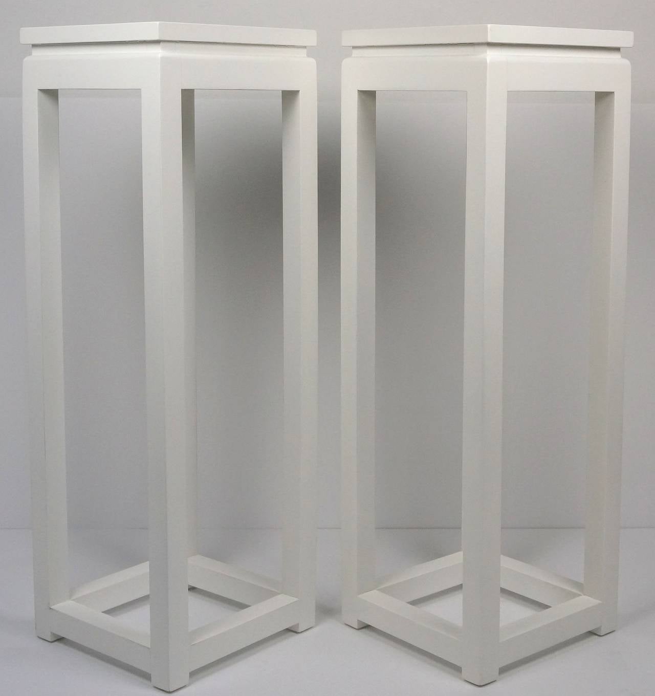 Wood Pair of Midcentury Ming Dynasty Style White Lacquered Pedestals, 1960s