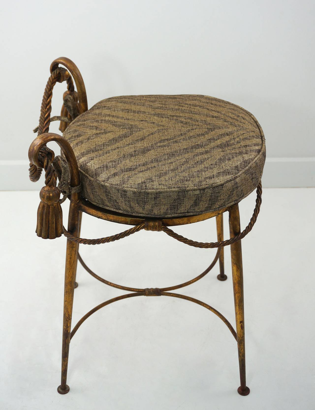 regency stool