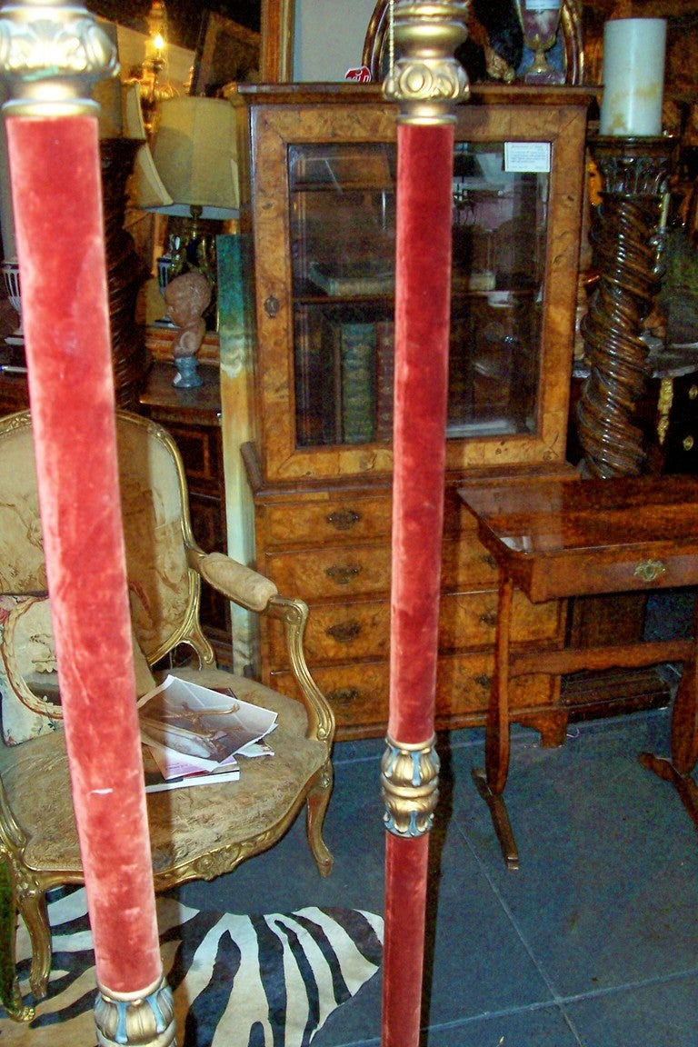 Pair of Italian / Venetian Paint and Giltwood Standing Lanterns or Torchieres In Good Condition In Nashville, TN