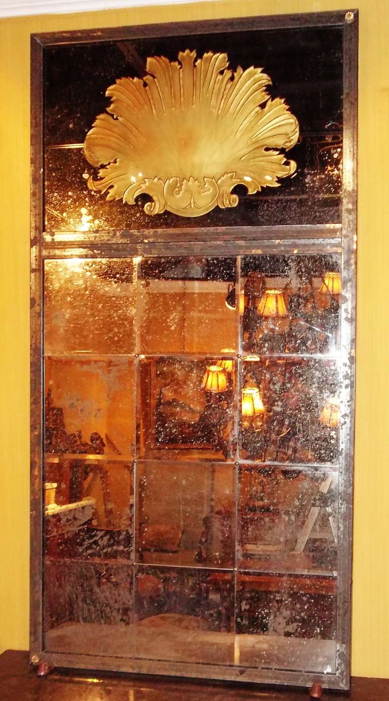 Venetian Mirror With Neoclassical Style