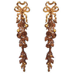 Pair of Carved Walnut And Gilt Garlands In The English Taste