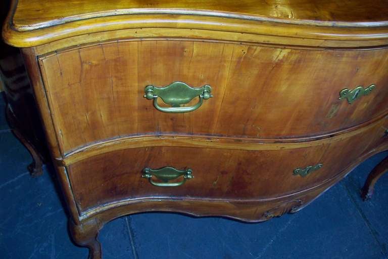 19th Century Italian Serpentine Front Rococo Style Commode