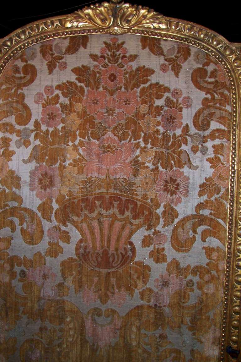 Italian or French Louis XVI Style Giltwood Screen in Cut Silk Velvet In Good Condition In Nashville, TN