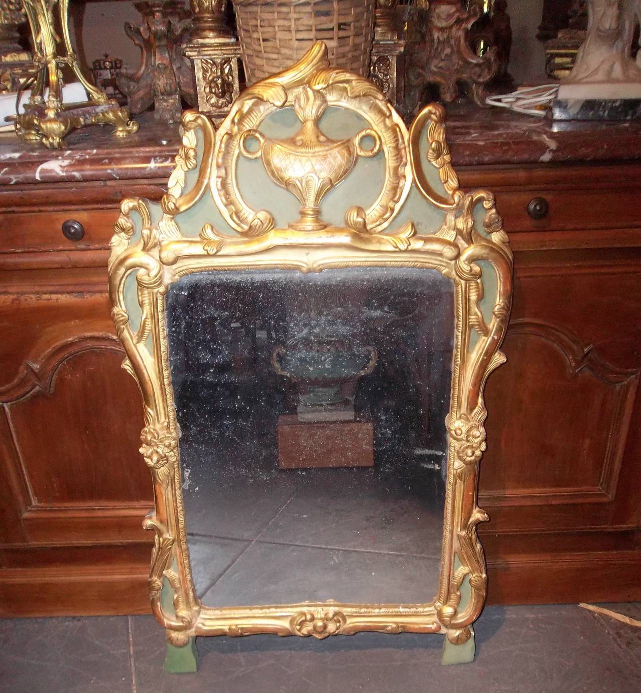 Louis XV Giltwood Mirror Re-decorated Or Refreshed 1