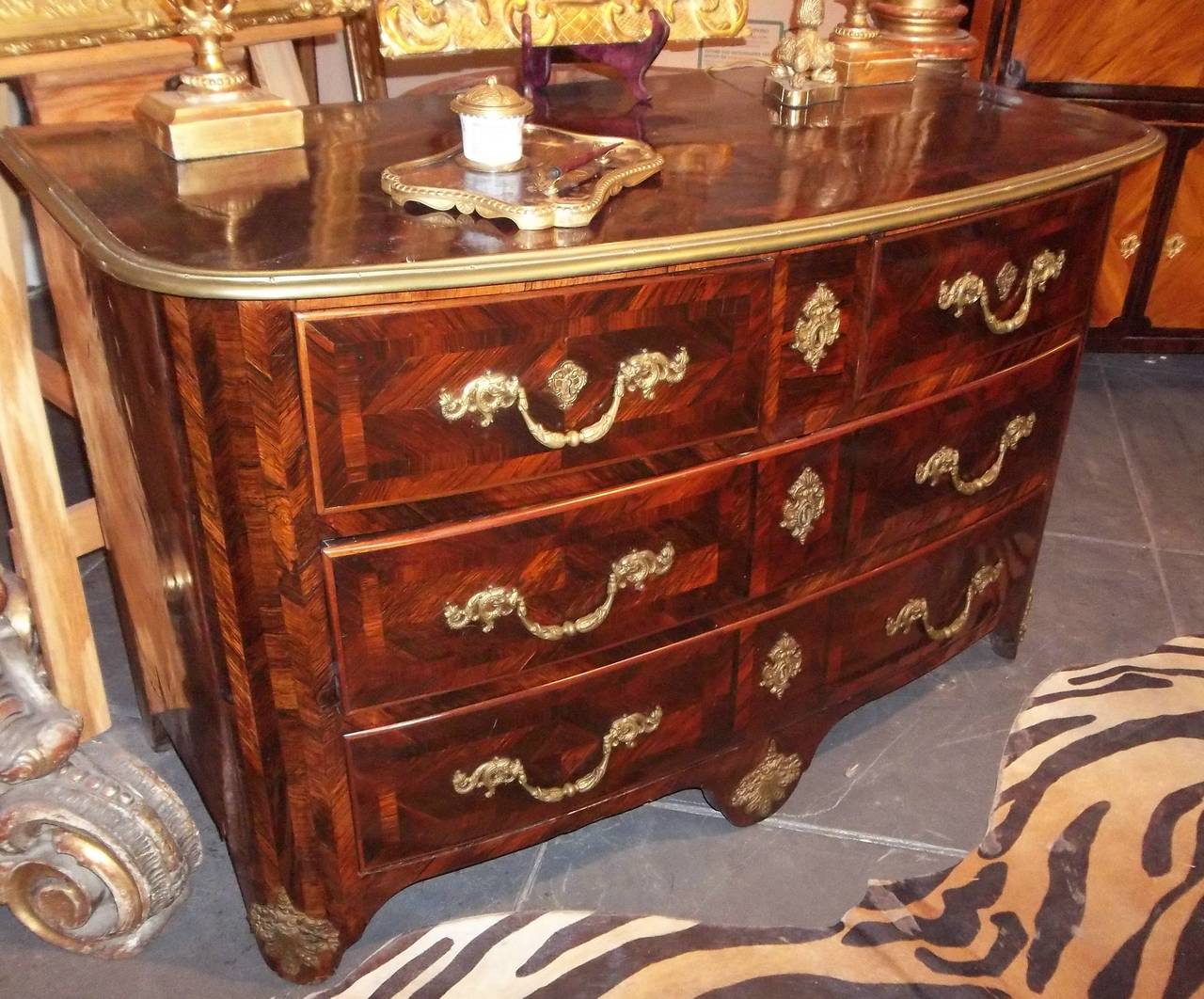 Regence Parquetry Kingwood Commode, Louis XIV Transitional to Louis XV In Excellent Condition In Nashville, TN