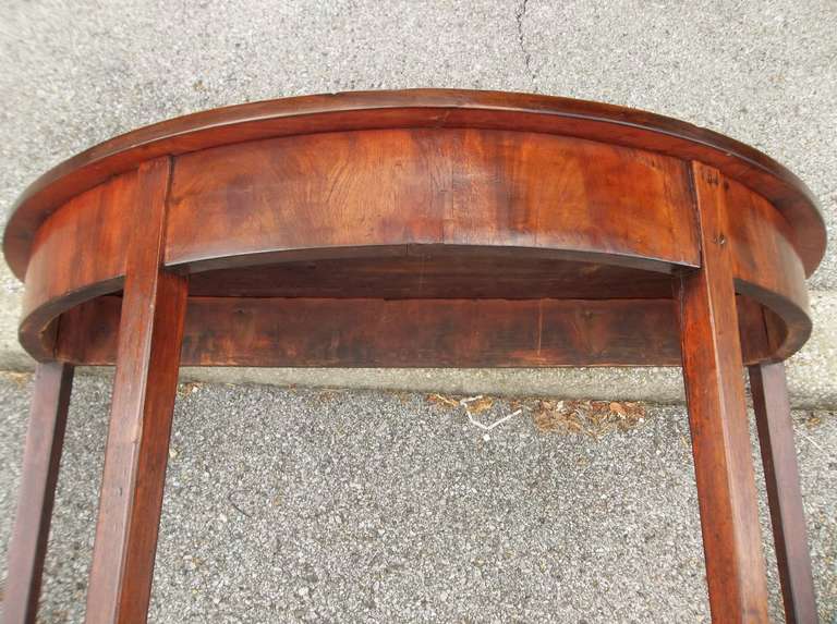 Pair Of English Georgian Mahogany Demilune Console Tables In Good Condition In Nashville, TN