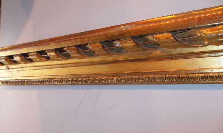 Geschnitzte vergoldete Holzplatte oder Innenraumfragment im Stil Louis XVI. (19. Jahrhundert) im Angebot