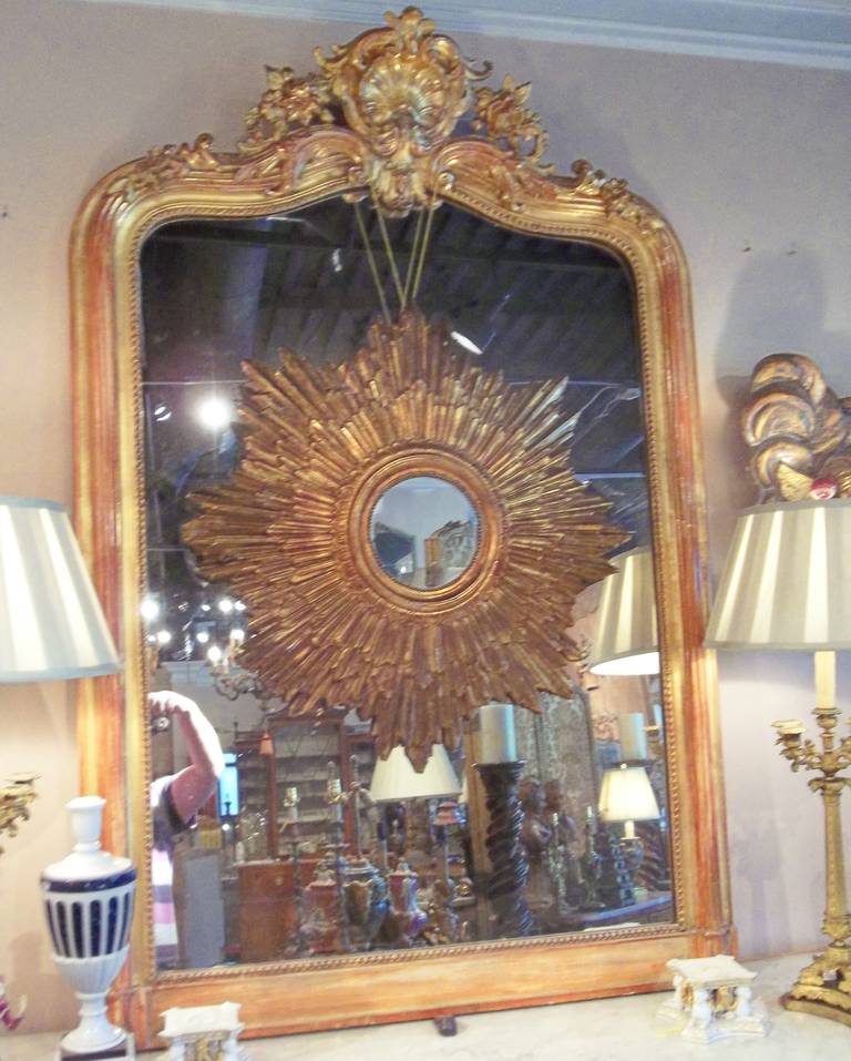 Baroque Revival Large Vintage Gilt Sunburst Mirror