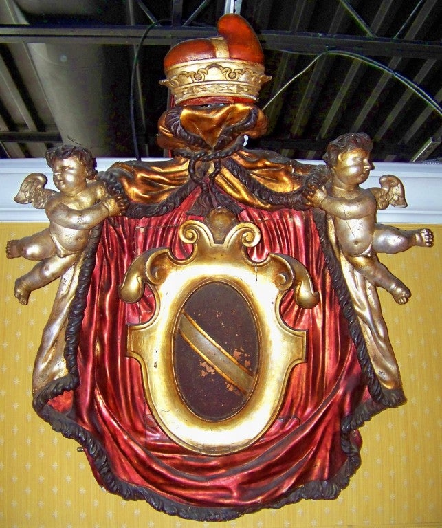 Large Italian Venetian Overdoor Armorial Crest or Coat of Arms In Good Condition In Nashville, TN