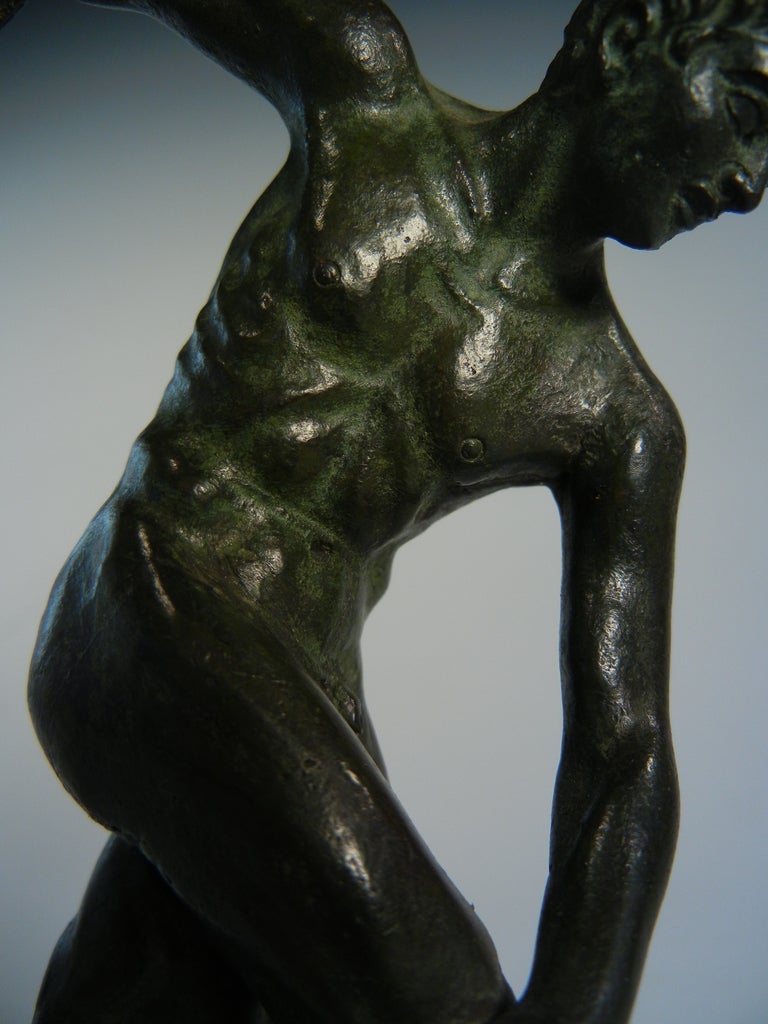 Neoclassical Grand Tour Souvenir Small Bronze Figure of Discobulus after the Antique For Sale