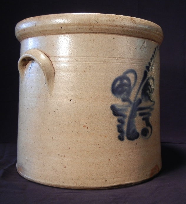 Four Gallon Stoneware Crock with Stylized Flower In Good Condition In Quechee, VT