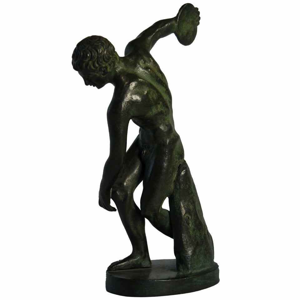 Grand Tour Souvenir Small Bronze Figure of Discobulus after the Antique For Sale