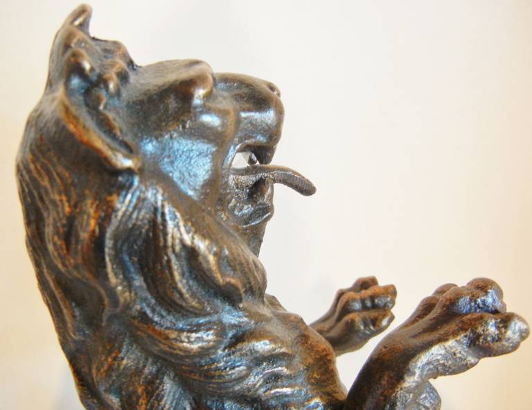 Rampant Lion Bookends on Marble Plinths in Cast Iron 1