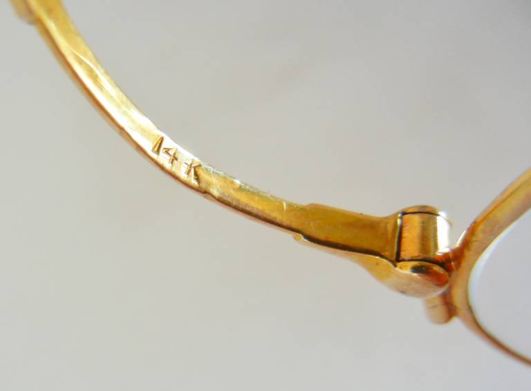 19th Century 14-Karat Yellow Gold Lady's Folding Lorgnette with Ribbon Buckle For Sale